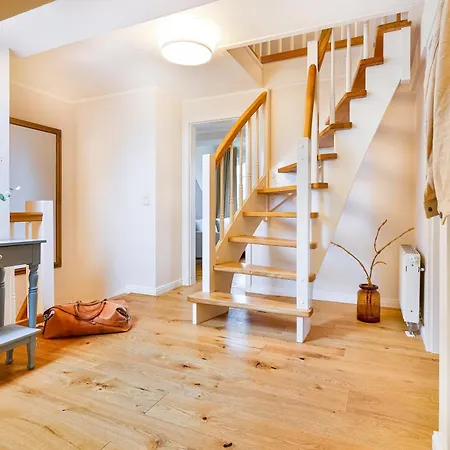 Apartmán Boddenhuus - Traumhaus Mit Steg Und Boot