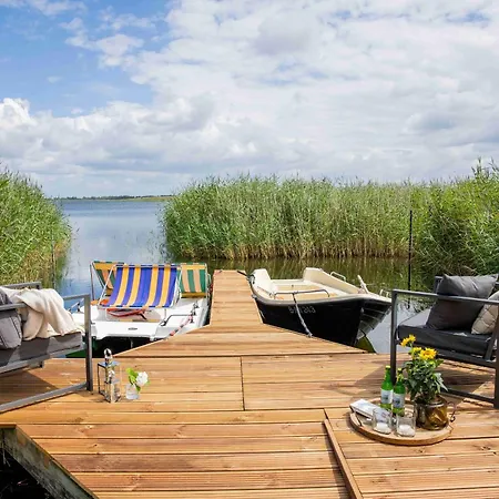شقة Boddenhuus - Traumhaus Mit Steg Und Boot *
