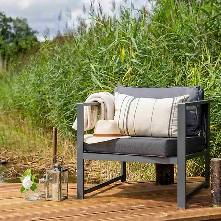 Boddenhuus - Traumhaus Mit Steg Und Boot Apartmán