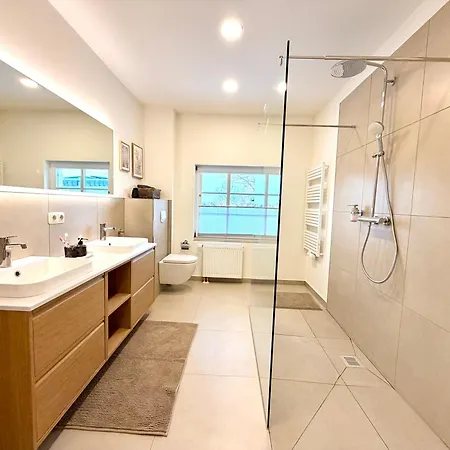 Boddenhuus - Traumhaus Mit Steg Und Boot Appartement