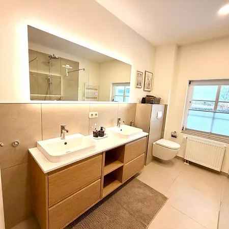 Boddenhuus - Traumhaus Mit Steg Und Boot Appartement Zudar