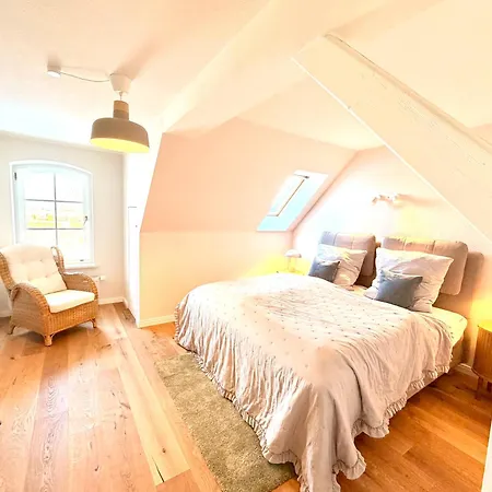 Apartment Boddenhuus - Traumhaus Mit Steg Und Boot *