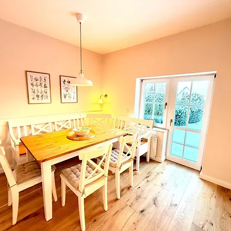 Boddenhuus - Traumhaus Mit Steg Und Boot