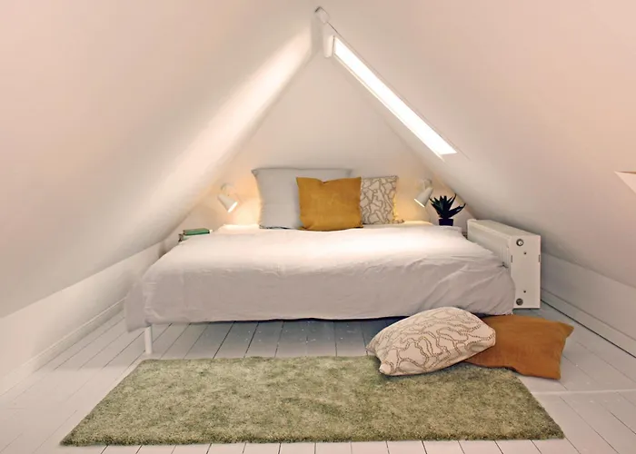 Boddenhuus - Traumhaus Mit Steg Und Boot * Zudar