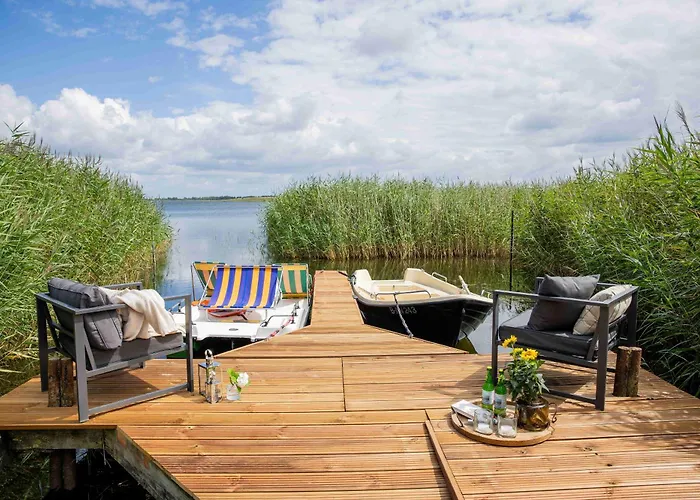 Appartement Boddenhuus - Traumhaus Mit Steg Und Boot *