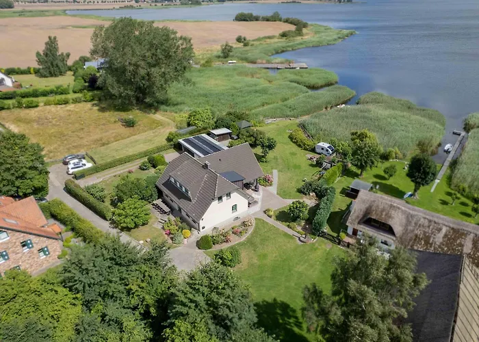 Boddenhuus - Traumhaus Mit Steg Und Boot *