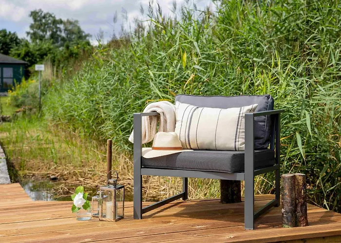 Boddenhuus - Traumhaus Mit Steg Und Boot Appartement