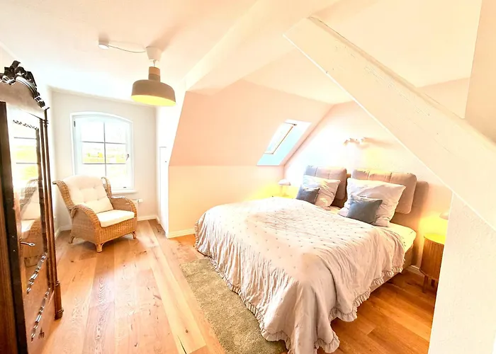 Appartement Boddenhuus - Traumhaus Mit Steg Und Boot *