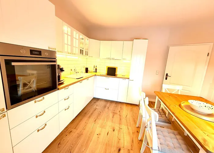 Boddenhuus - Traumhaus Mit Steg Und Boot Appartement